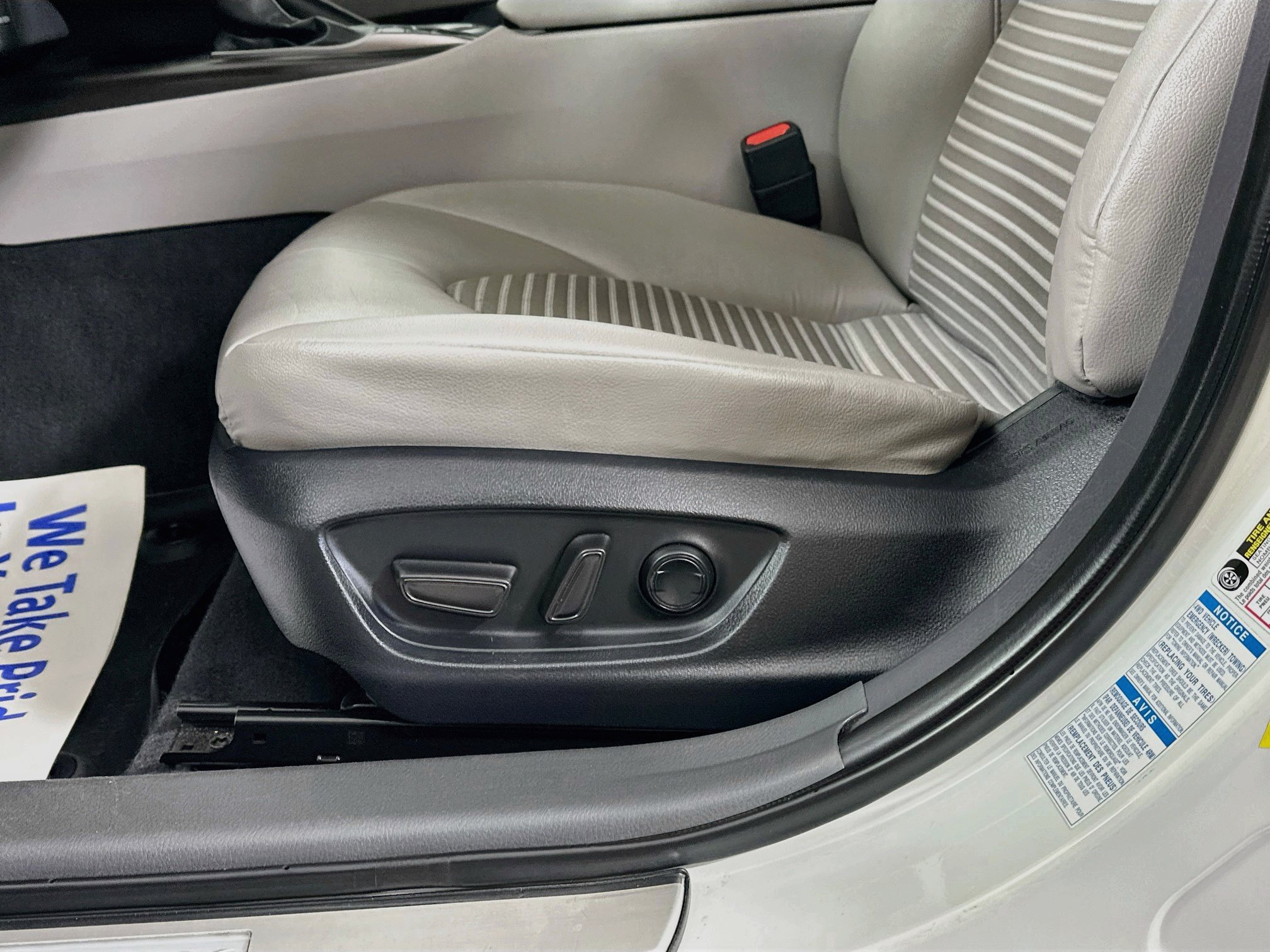 Certified 2024 Toyota Camry SE w/ Protection Package (Q2) (TMS) AWD/4WD image 18