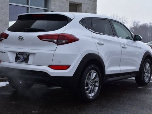 Used 2017 Hyundai Tucson SE image 11