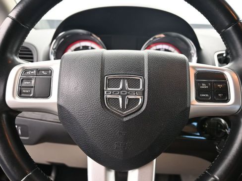 Used 2016 Dodge Grand Caravan SE w/ Quick Order Package 29E SE FWD image 24