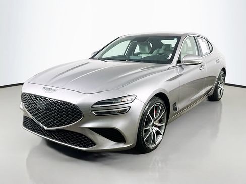 Used 2025 Genesis G70 2.5T RWD image 3