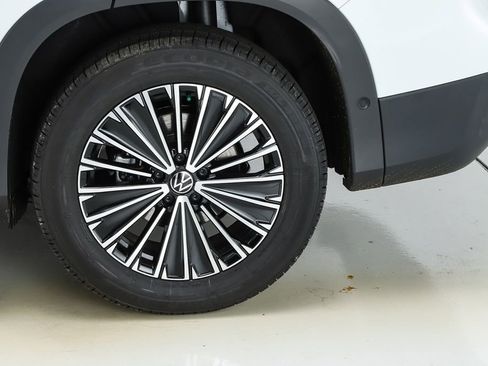 New 2026 Volkswagen Tiguan S image 6