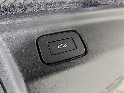 Used 2024 Land Rover Range Rover SE AWD/4WD image 30