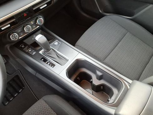 Used 2025 Nissan Kicks S image 25