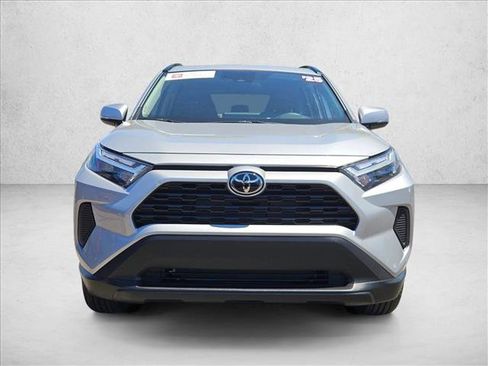 Used 2025 Toyota RAV4 XLE w/ Convenience Package FWD image 2