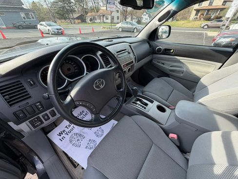 Used 2010 Toyota Tacoma 4x4 Double Cab image 10