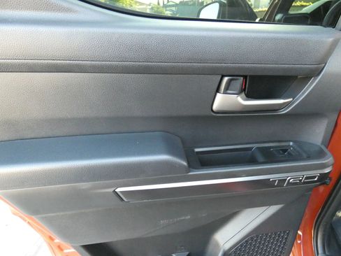 Used 2025 Toyota Tacoma TRD Off-Road image 44