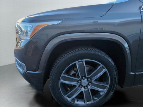 Used 2019 GMC Acadia Denali image 11