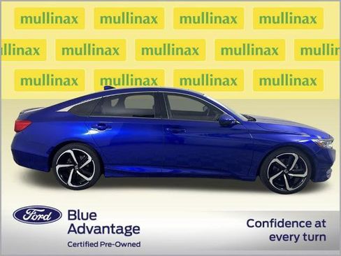 Used 2019 Honda Accord Sport image 2