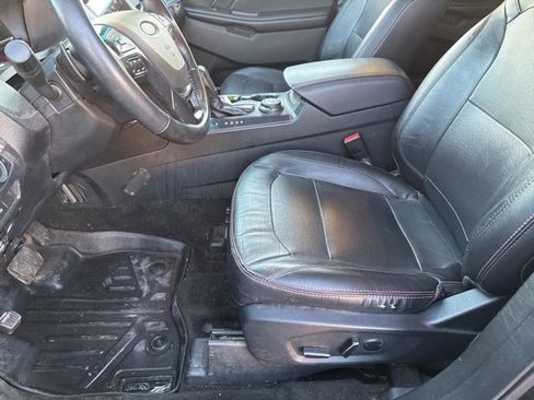Used 2016 Ford Explorer Sport image 17