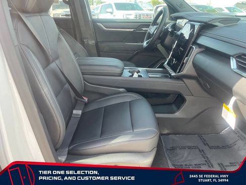 New 2026 GMC Acadia Elevation w/ Black Edition FWD image 20
