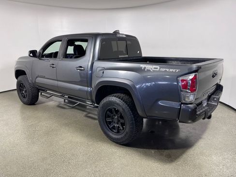 Used 2021 Toyota Tacoma TRD Sport w/ Technology Package RWD image 5