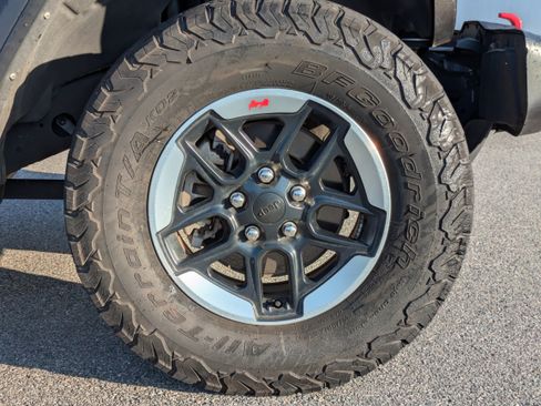 Used 2021 Jeep Wrangler Unlimited Rubicon image 10