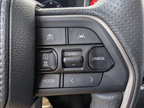 Used 2025 Toyota 4Runner TRD Off-Road Premium w/ Tow Technology Package AWD/4WD image 30