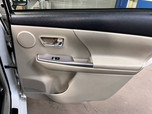 Used 2015 Toyota Prius V Five w/ Advanced Technology Package image 13