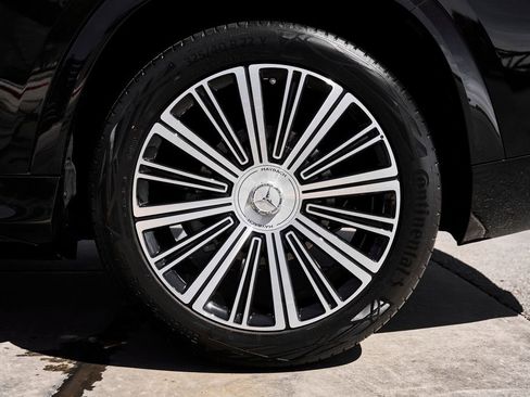 Used 2026 Mercedes-Benz Maybach GLS 600 4MATIC image 20