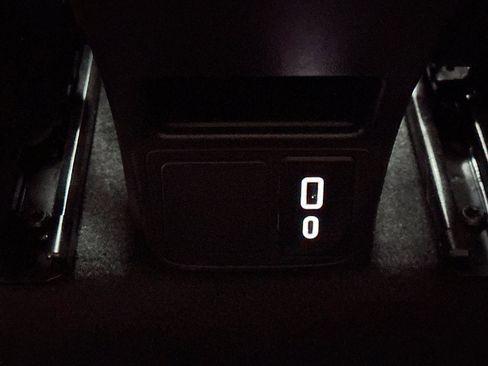 Certified 2023 Buick Encore GX Preferred w/ Cold Weather Comfort Package image 15