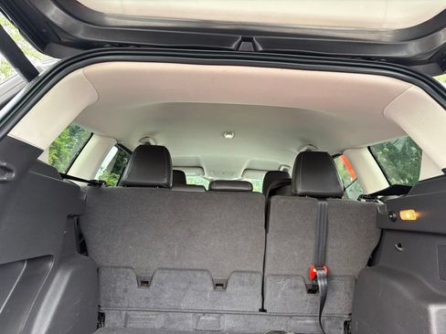 Used 2019 Ford Escape SEL AWD/4WD image 7