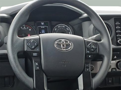 Used 2022 Toyota Tacoma SR image 9