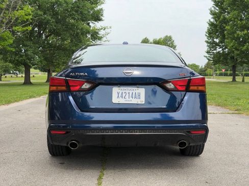 Used 2023 Nissan Altima 2.5 SR FWD image 6