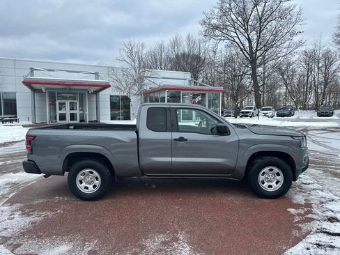 Used 2022 Nissan Frontier S image 6