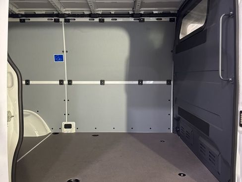 Used 2026 Mercedes-Benz Sprinter 2500 image 25