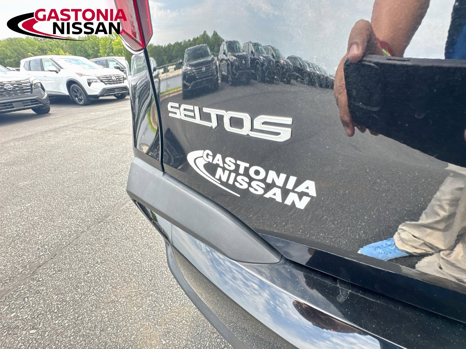 Used 2024 Kia Seltos S FWD image 42