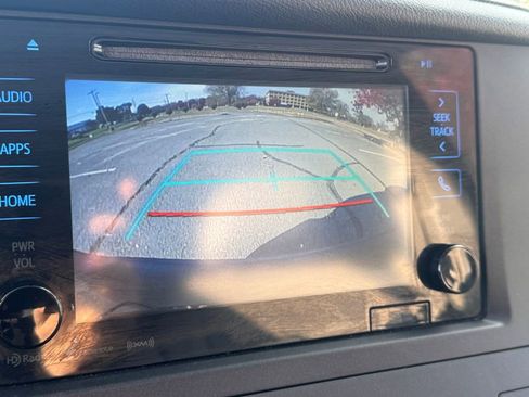 Used 2016 Toyota Sienna XLE image 33