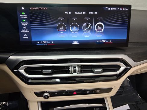 Used 2024 BMW 430i Convertible w/ Convenience Package image 24