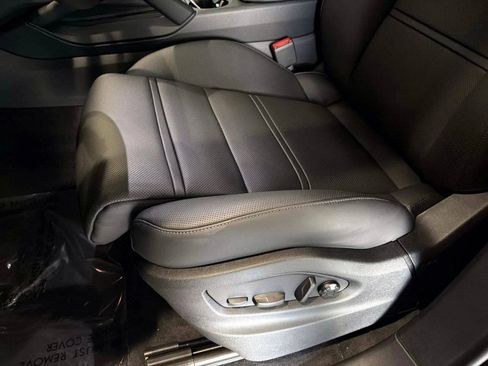Certified 2026 Porsche Cayenne Coupe AWD/4WD image 48