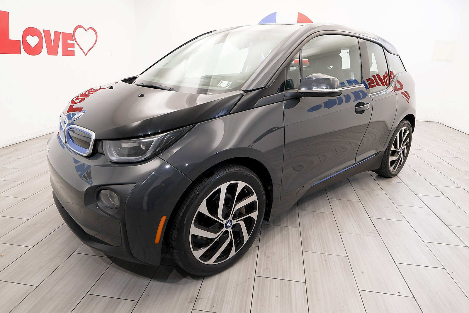 Used 2014 BMW i3 RWD image 1