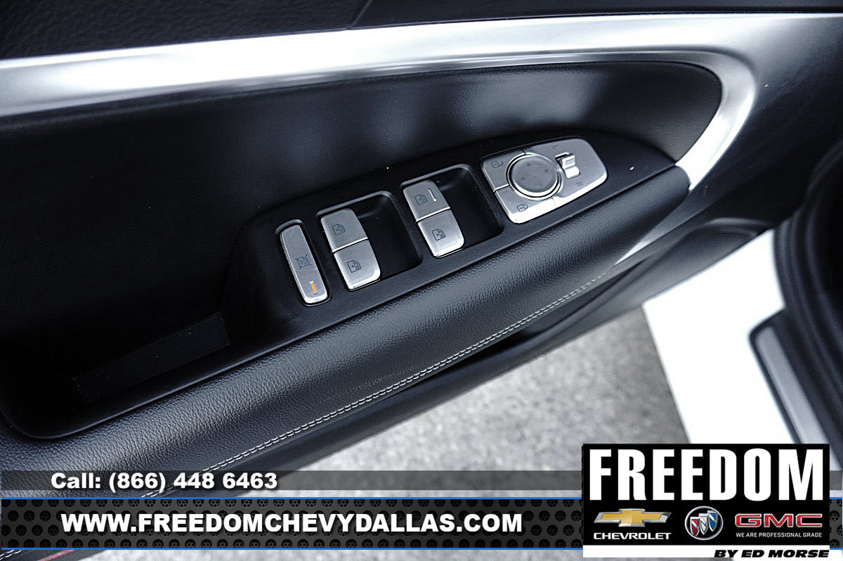 Used 2025 Genesis G70 2.5T AWD/4WD image 35