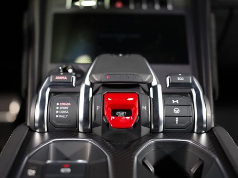 Used 2023 Lamborghini Urus Performante image 54