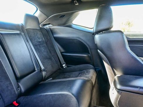 Used 2015 Dodge Challenger R/T Plus image 21