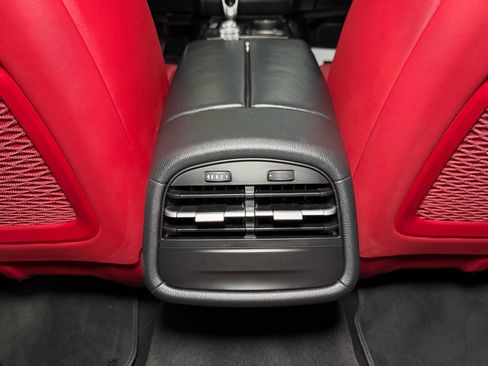 Used 2018 Maserati Ghibli S image 25