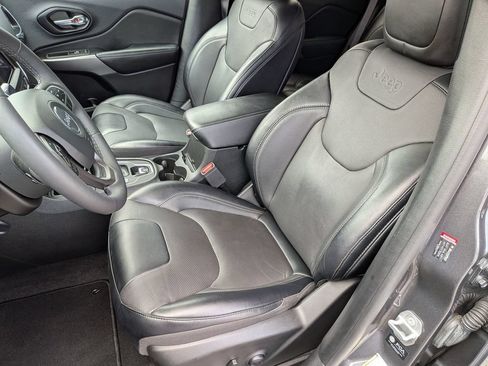 Used 2022 Jeep Cherokee Latitude Lux w/ Sun & Sound Group FWD image 30
