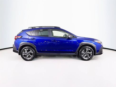 Used 2025 Subaru Crosstrek 2.5i Premium AWD/4WD image 12