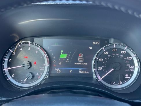 Used 2023 Toyota Highlander LE FWD image 10