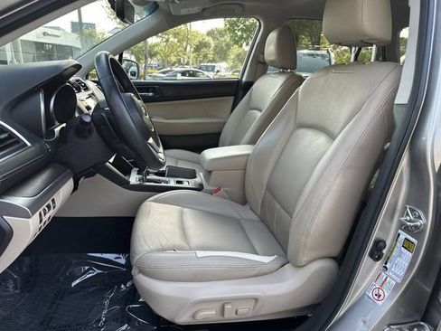Used 2019 Subaru Outback 2.5i Limited AWD/4WD image 11