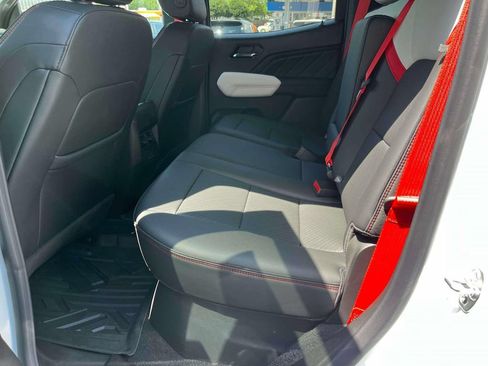 New 2026 GMC Canyon AT4X w/ AT4X AEV Edition AWD/4WD image 17