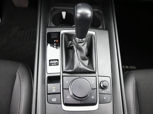 Used 2025 MAZDA CX-50 AWD 2.5 S w/ Premium Package image 22