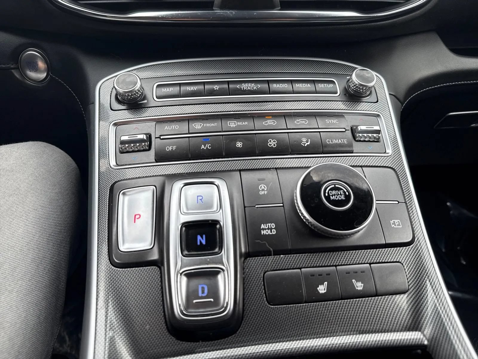Used 2023 Hyundai Santa Fe SEL w/ Premium Package FWD image 18