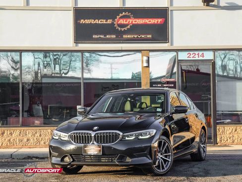 Used 2022 BMW 330i xDrive Sedan w/ Convenience Package image 1