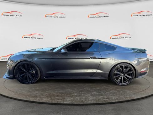 Used 2020 Ford Mustang Coupe RWD image 7