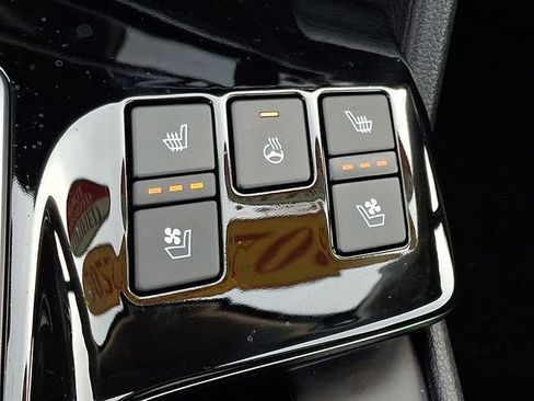 Certified 2025 Kia Sportage SX image 27