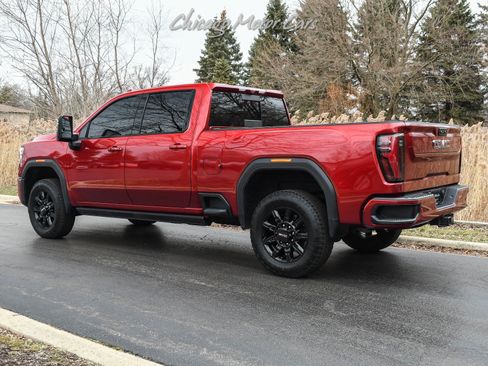 Used 2024 GMC Sierra 2500 AT4 w/ AT4 Premium Plus Package image 3