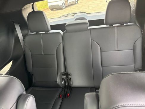 Used 2024 GMC Acadia Elevation w/ Black Edition FWD image 12