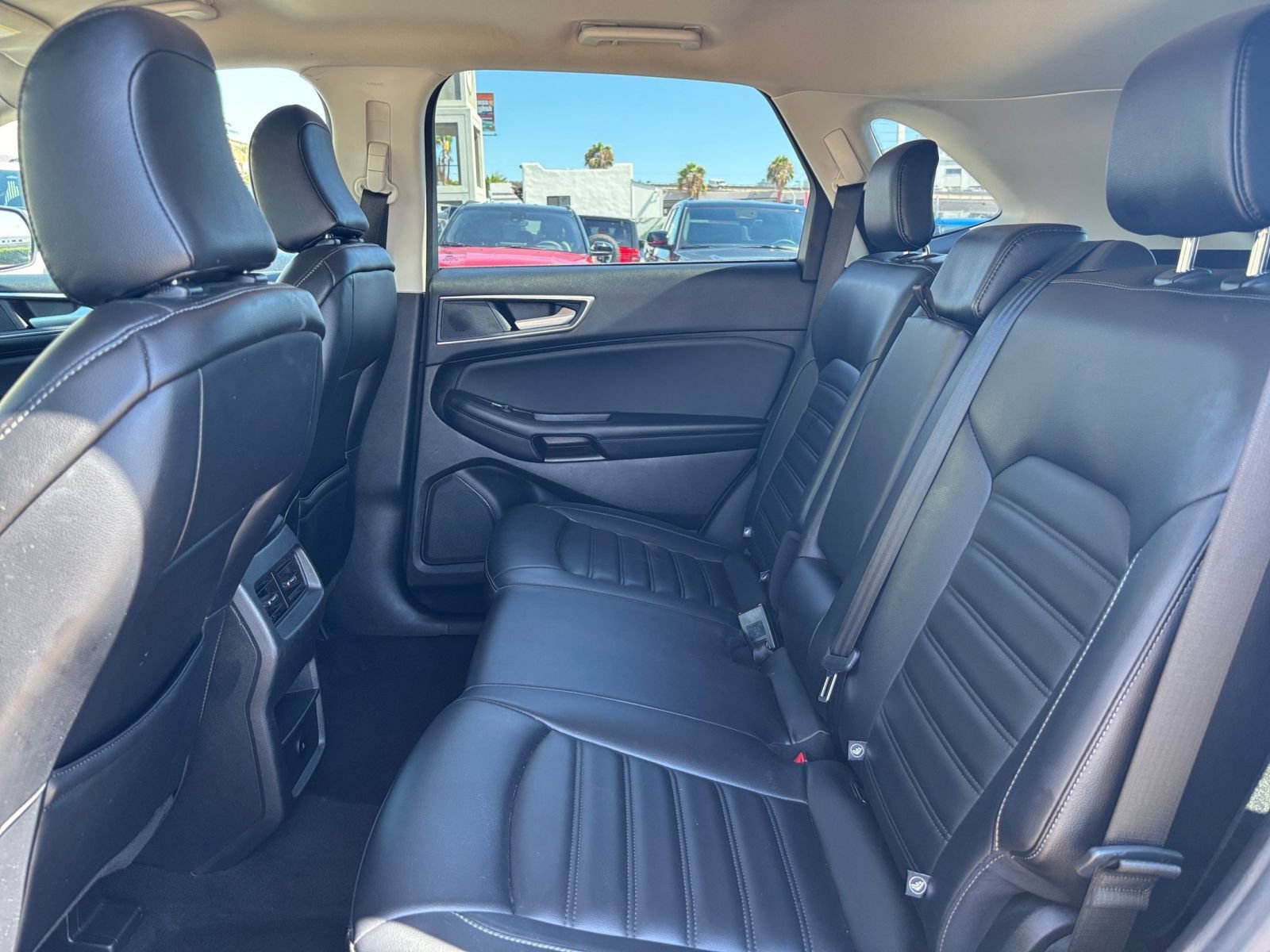 Used 2023 Ford Edge SEL AWD/4WD image 25