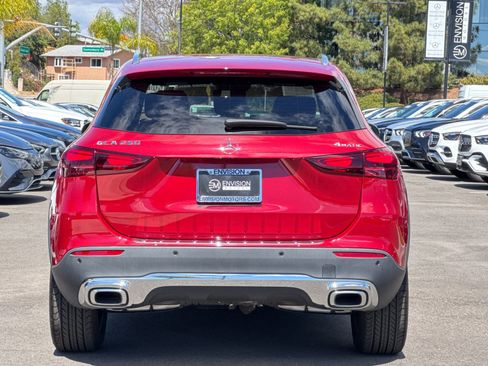 Certified 2026 Mercedes-Benz GLA 250 4MATIC image 4