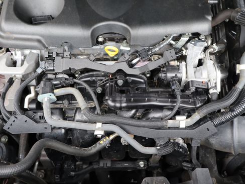 Used 2021 Toyota Highlander XLE AWD/4WD image 77