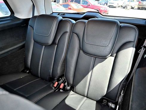 Used 2012 Mercedes-Benz GL 450 4MATIC image 12